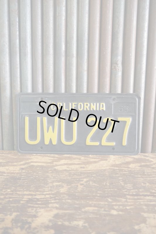 画像1: ビンテージ　CALIFORNIA　ナンバープレート  BLK　 (1)