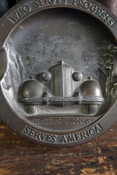 画像2: ビンテージ　GENERAL　MOTORS　メタル灰皿