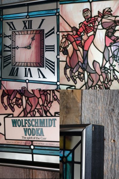 画像1: ビンテージ　WOLFSCHMIDT　VODKA　壁掛け時計