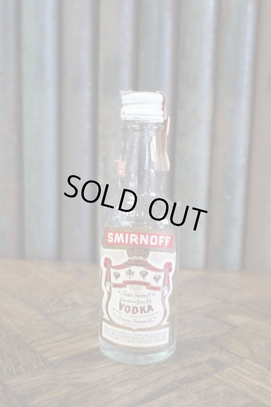 画像1: ビンテージ　SMIRNOFF　VODKA　ミニボトル瓶  (1)