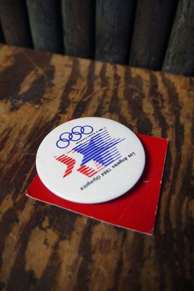 画像2: ビンテージ　1984　Los　Angeles　Olympics　缶バッチ　C