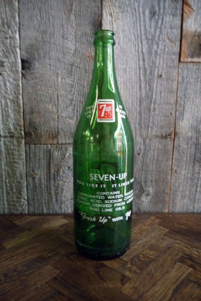 画像1: ビンテージ　７UP　大型ボトル瓶　