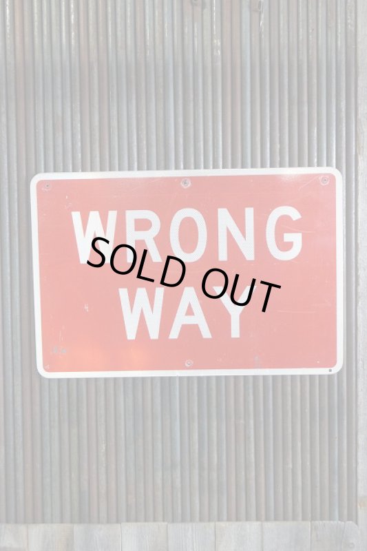 画像1: USA　WRONG　WAY　大型ロードサイン　 (1)
