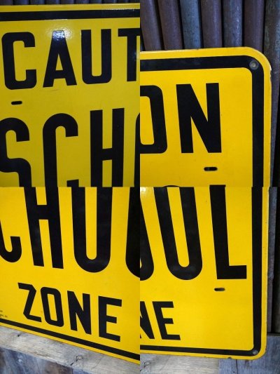 画像1: ビンテージ　CAUTION　SCHOOL　ZONE　ロードサイン