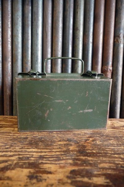 画像1: ビンテージ　BELLSYSTEM　FIRST　AID　メタルケース