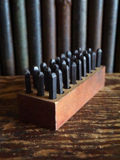 画像1: ビンテージ　STEEL　LETTERS　STAMPS　セット　A