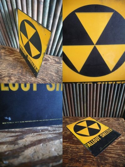 画像1: ビンテージ　D.STOCK　FALLOUT　SHELTER　看板　B