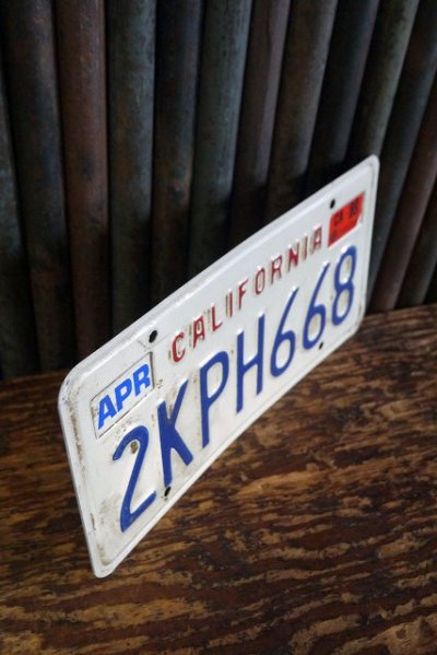 画像1: ビンテージ CALIFORNIA ナンバープレート E