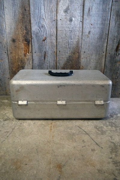 画像1: ビンテージ UMCO タックルボックス MODEL 205A
