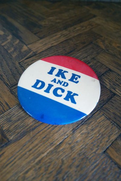 画像1: ビンテージ IKE AND DICK 缶バッチ