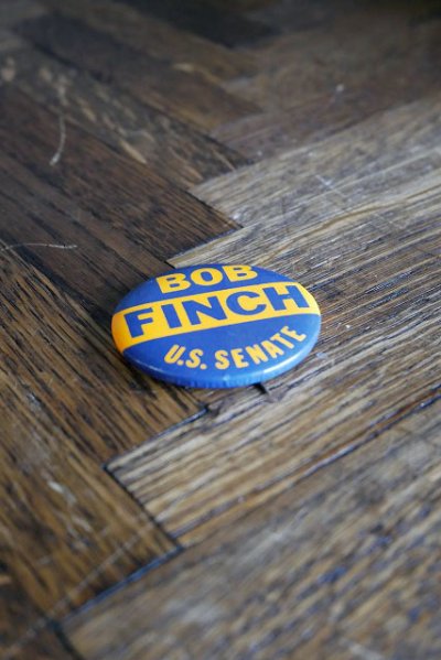 画像2: ビンテージ BOB FINCH 缶バッチ