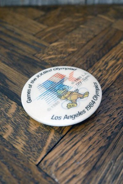 画像2: ビンテージ Sam the Olympic Eagle 缶バッチ