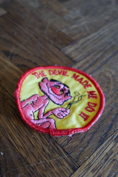 画像1: ビンテージ THE DEVIL MADE ME DO IT ワッペン